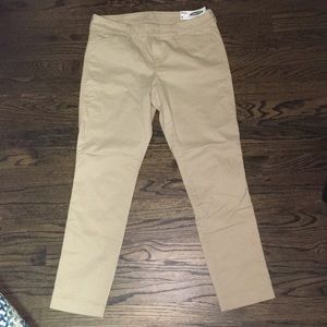 Old Navy Pixie Cut Khaki Pants